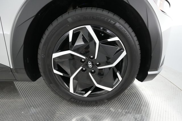 2024 Hyundai IONIQ 5 — photo 14 of 25