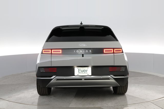 2024 Hyundai IONIQ 5 — photo 9 of 25