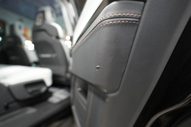 2026 Rivian R1S — photo 30 of 31