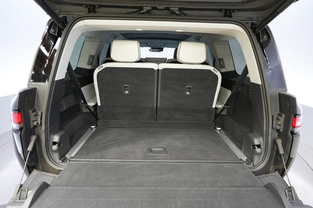 2026 Rivian R1S — photo 6 of 31