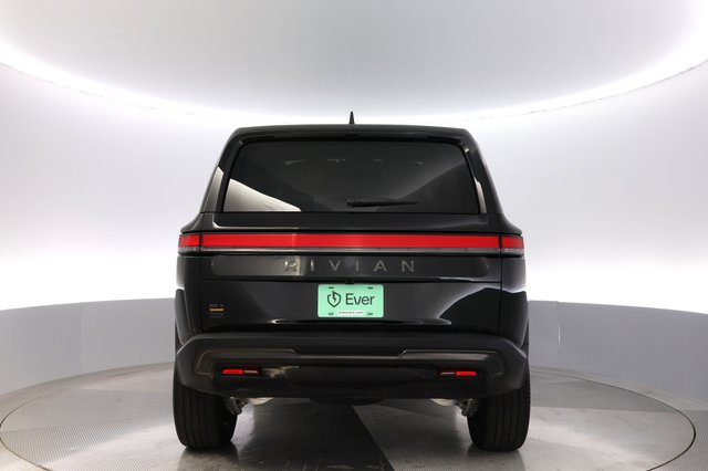 2026 Rivian R1S — photo 12 of 31