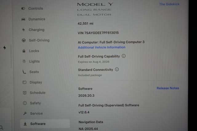 2023 Tesla Model Y — photo 5 of 24