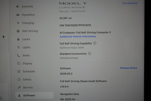 2023 Tesla Model Y — photo 5 of 24
