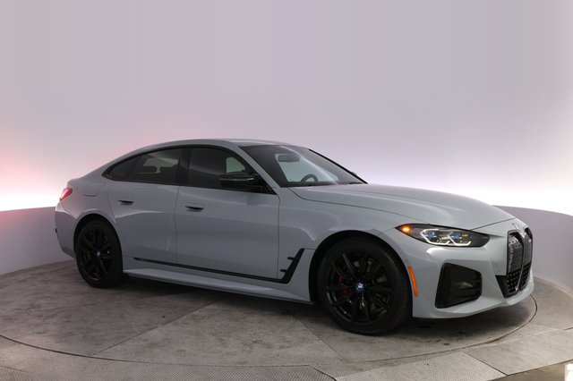 2023 BMW i4 — photo 11 of 21