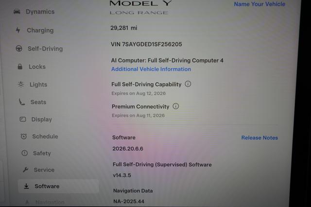 2025 Tesla Model Y — photo 5 of 21