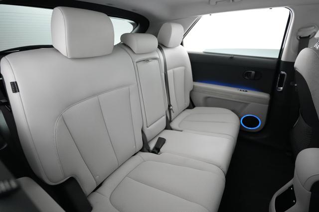 2025 Hyundai IONIQ 5 — photo 4 of 22