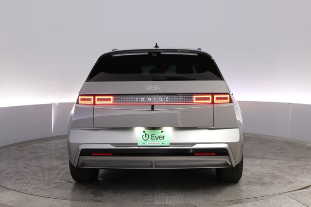 2025 Hyundai IONIQ 5 — photo 12 of 22