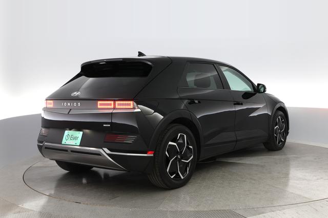 2023 Hyundai IONIQ 5 — photo 2 of 30