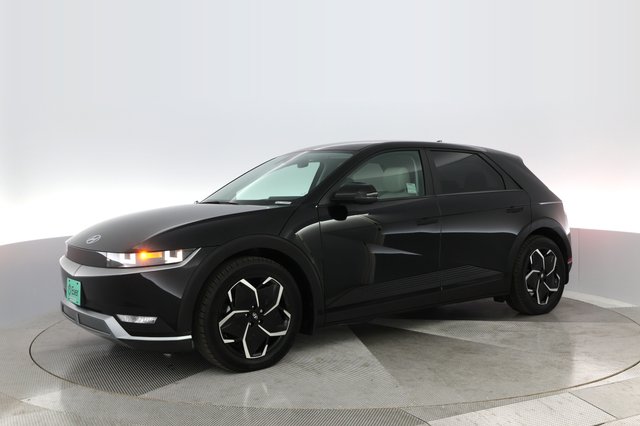 2023 Hyundai IONIQ 5 — photo 13 of 30