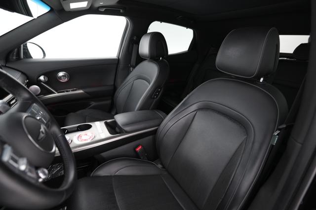 2023 Genesis GV60 — photo 3 of 26