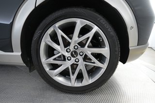 2023 Genesis GV60 — photo 7 of 26