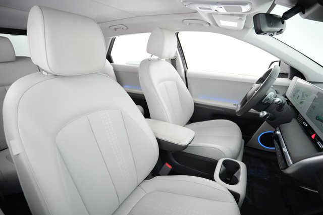 2024 Hyundai IONIQ 5 — photo 18 of 22