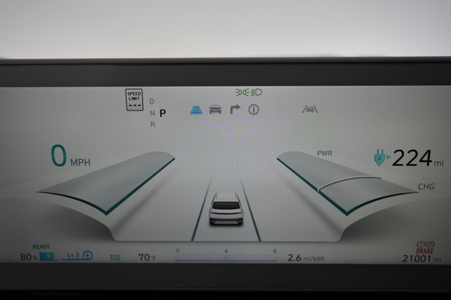 2024 Hyundai IONIQ 5 — photo 5 of 22