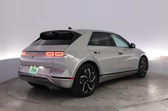 2024 Hyundai IONIQ 5 — photo 2 of 22