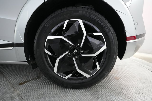 2024 Hyundai IONIQ 5 — photo 7 of 22