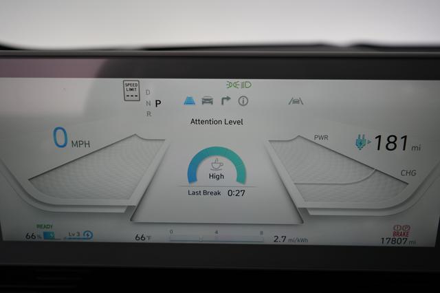 2024 Hyundai IONIQ 5 — photo 5 of 22