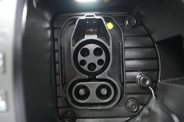 2024 Hyundai IONIQ 6 — photo 8 of 21