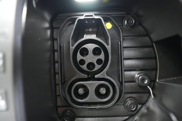 2024 Hyundai IONIQ 6 — photo 8 of 21