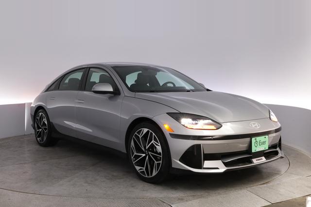 2024 Hyundai IONIQ 6 — photo 10 of 25