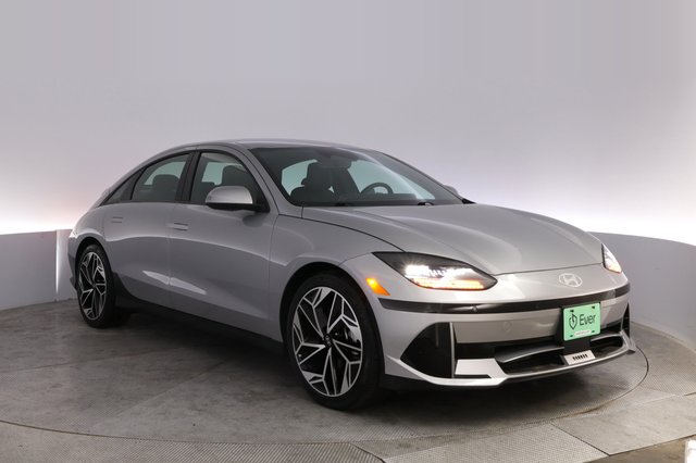 2024 Hyundai IONIQ 6 — photo 10 of 25