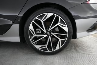 2024 Hyundai IONIQ 6 — photo 7 of 24