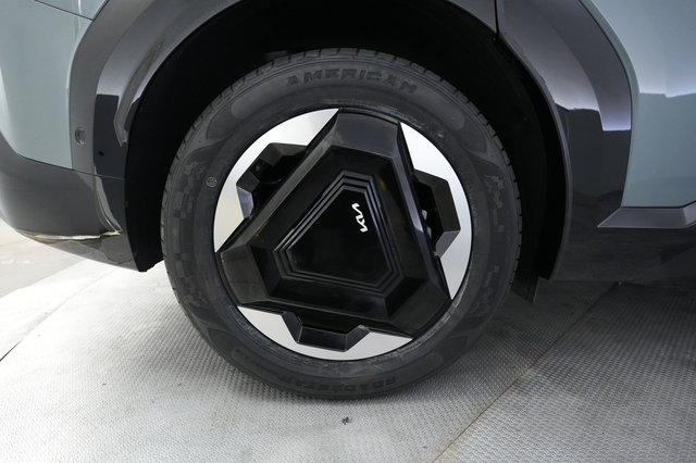 2024 Kia EV9 — photo 17 of 23