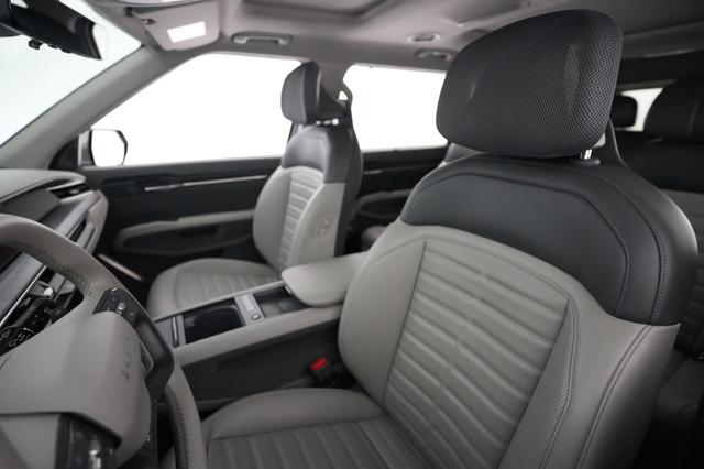 2024 Kia EV9 — photo 3 of 23