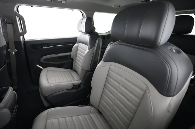2024 Kia EV9 — photo 19 of 23