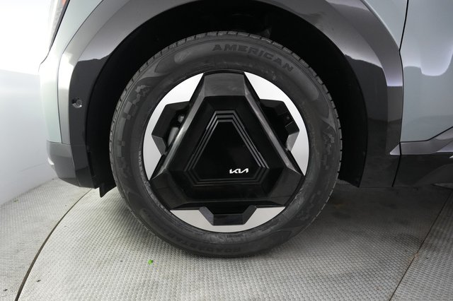 2024 Kia EV9 — photo 15 of 23