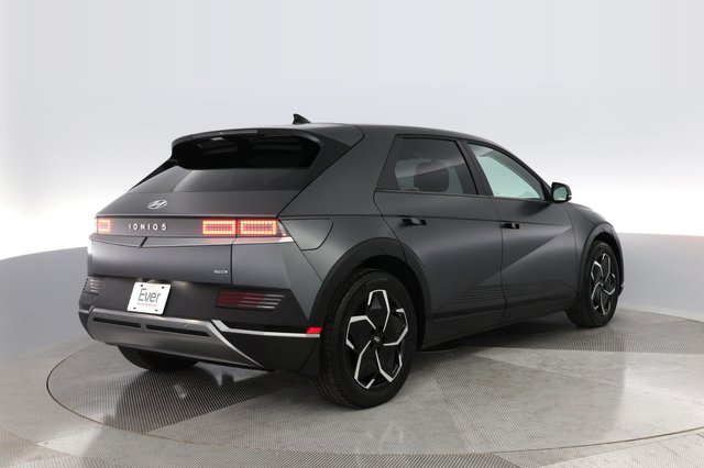 2023 Hyundai IONIQ 5 — photo 2 of 28
