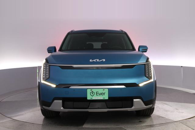 2024 Kia EV9 — photo 9 of 29