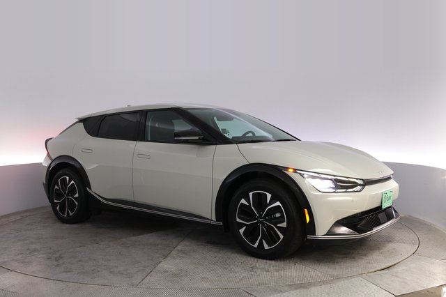 2024 Kia EV6 — photo 11 of 23