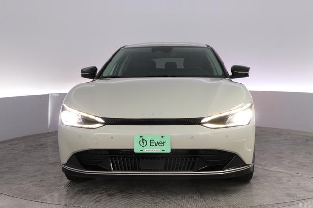 2024 Kia EV6 — photo 9 of 23