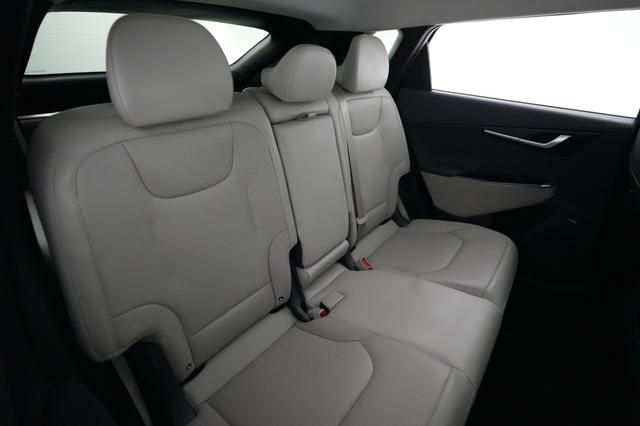 2024 Kia EV6 — photo 4 of 24