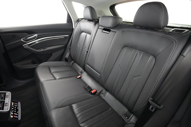 2024 Audi Q8 e-tron — photo 19 of 23