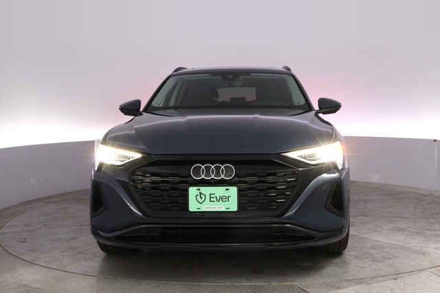 2024 Audi Q8 e-tron