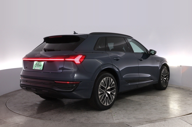 2024 Audi Q8 e-tron