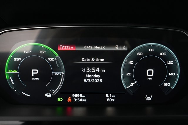 2024 Audi Q8 e-tron — photo 5 of 23