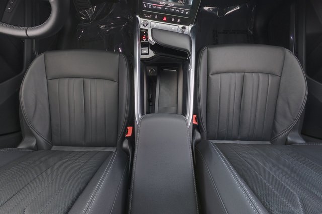 2024 Audi Q8 e-tron — photo 20 of 23
