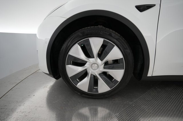 2021 Tesla Model Y — photo 14 of 21