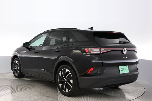 2022 Volkswagen ID.4 — photo 11 of 18