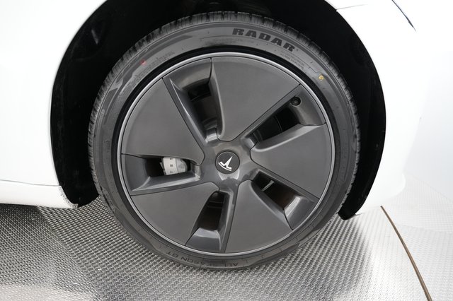 2023 Tesla Model 3 — photo 14 of 23