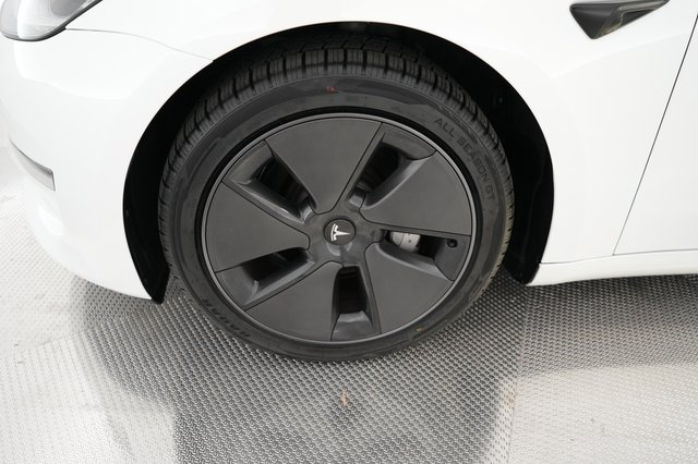 2023 Tesla Model 3 — photo 13 of 23
