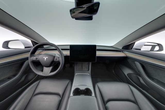 2023 Tesla Model 3 — photo 19 of 23