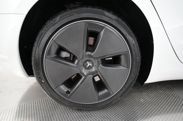 2023 Tesla Model 3 — photo 15 of 23