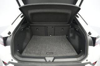 2023 Volkswagen ID.4 — photo 6 of 23
