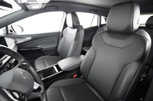 2023 Volkswagen ID.4 — photo 3 of 23