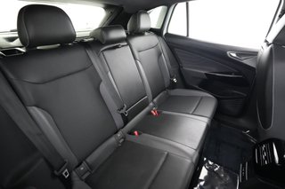 2023 Volkswagen ID.4 — photo 4 of 23