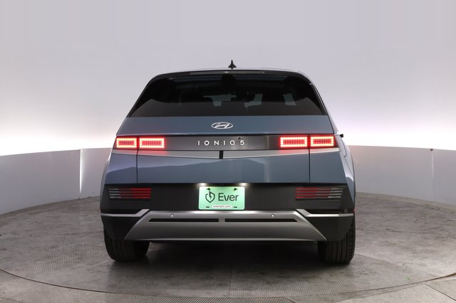 2024 Hyundai IONIQ 5 — photo 12 of 21