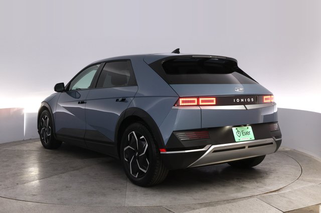 2024 Hyundai IONIQ 5 — photo 13 of 21